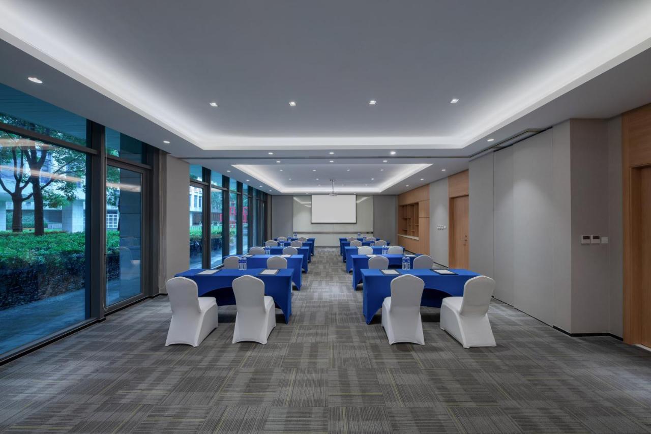 Holiday Inn Express Shanghai Pujiang By Ihg Buitenkant foto